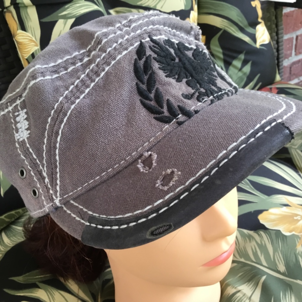 Cremieux Premium Denim Distressed Embroidered Hat - Picture 4 of 9
